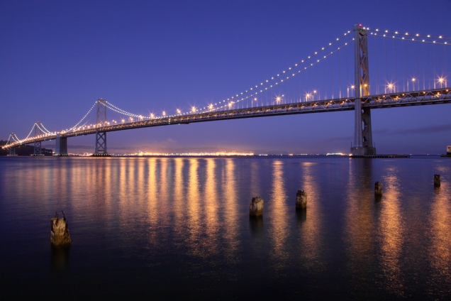 San_Francisco_Oakland_Bay_Bridge_at_night